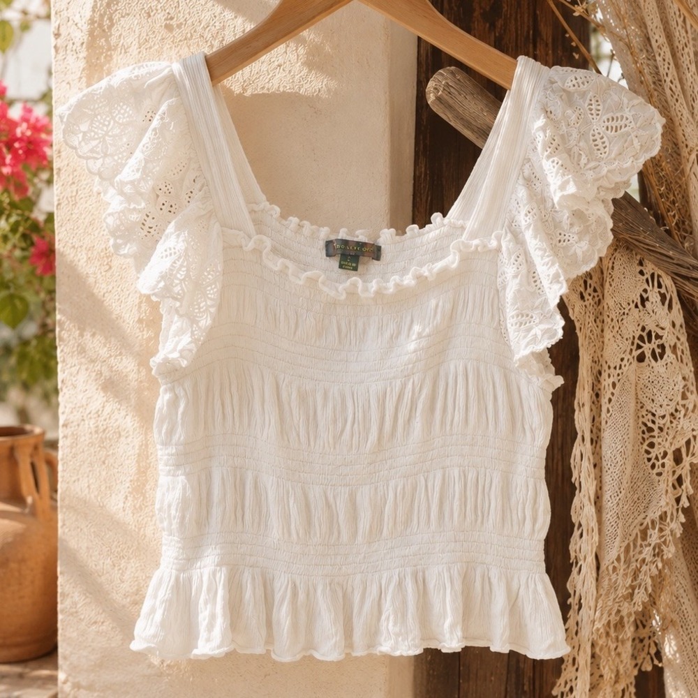 Good Luck Gem Bohemian Smocked Lace Flutter Sleeve Bohemian Romantic Top Size L